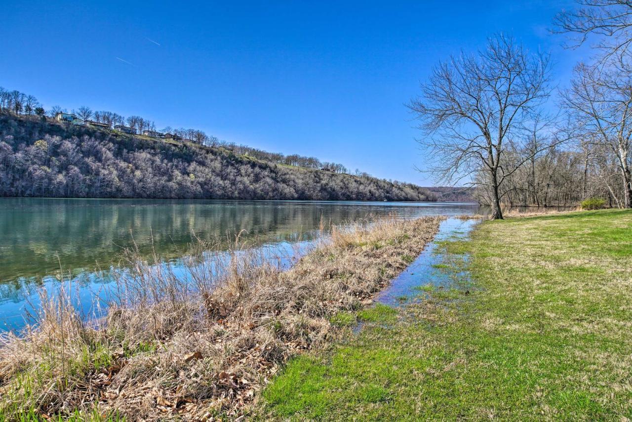 The Cozy Cottage With Lake Taneycomo Access! ブランソン エクステリア 写真